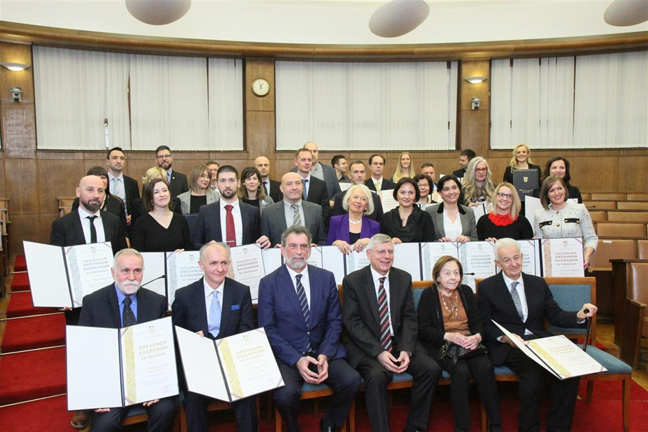 U Hrvatskome saboru svečano su dodijeljene državne nagrade za znanost za 2021. godinu