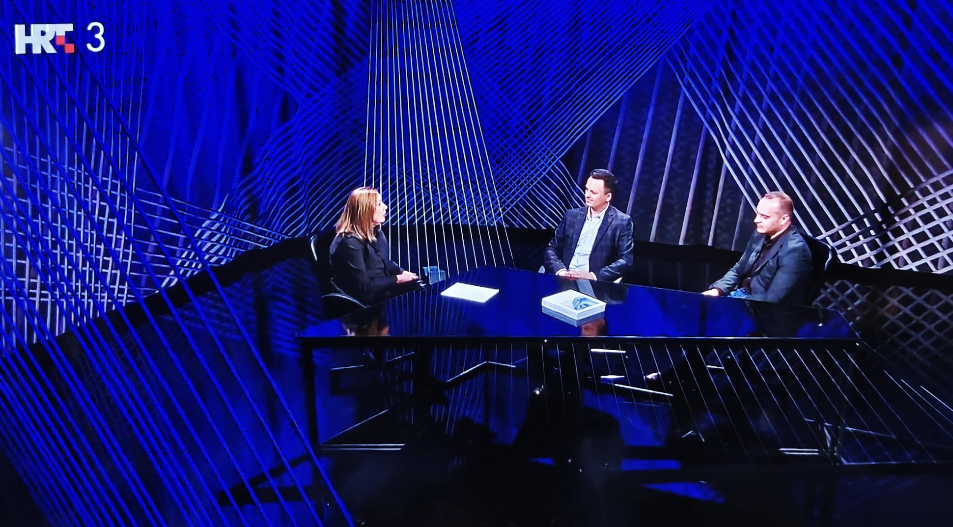 Gostovanje prof. dr. sc. Damira Tulića i dr. sc. Maria Pintarića u emisiji ‘Izvan formata’ (HRT 3)